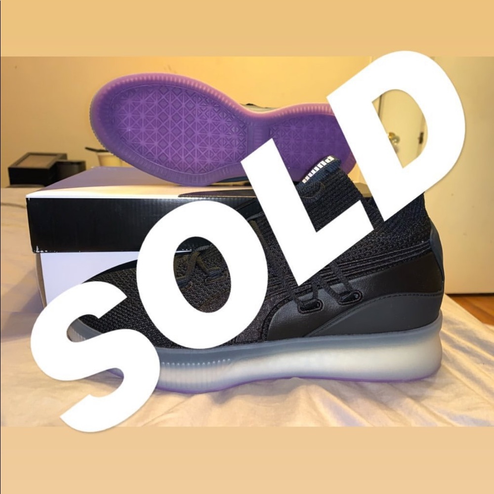 Puma Clyde Court "Black/Electric Purple"